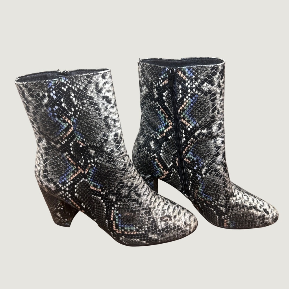 Chinese Laundry Women Snakeskin Ankle Boots Block Heel Multi-Color Size 8.5